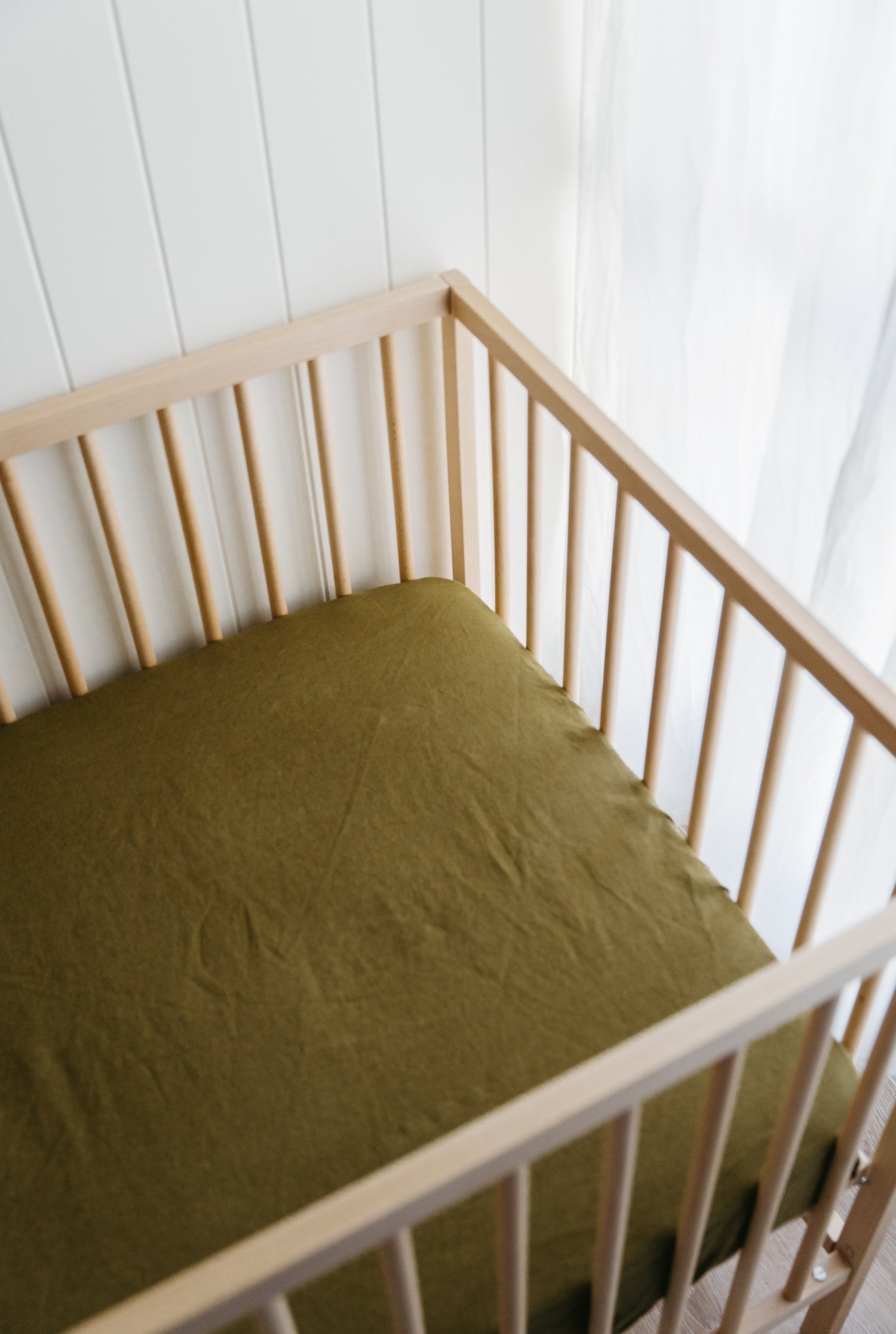 Olive Linen Bassinet Sheet