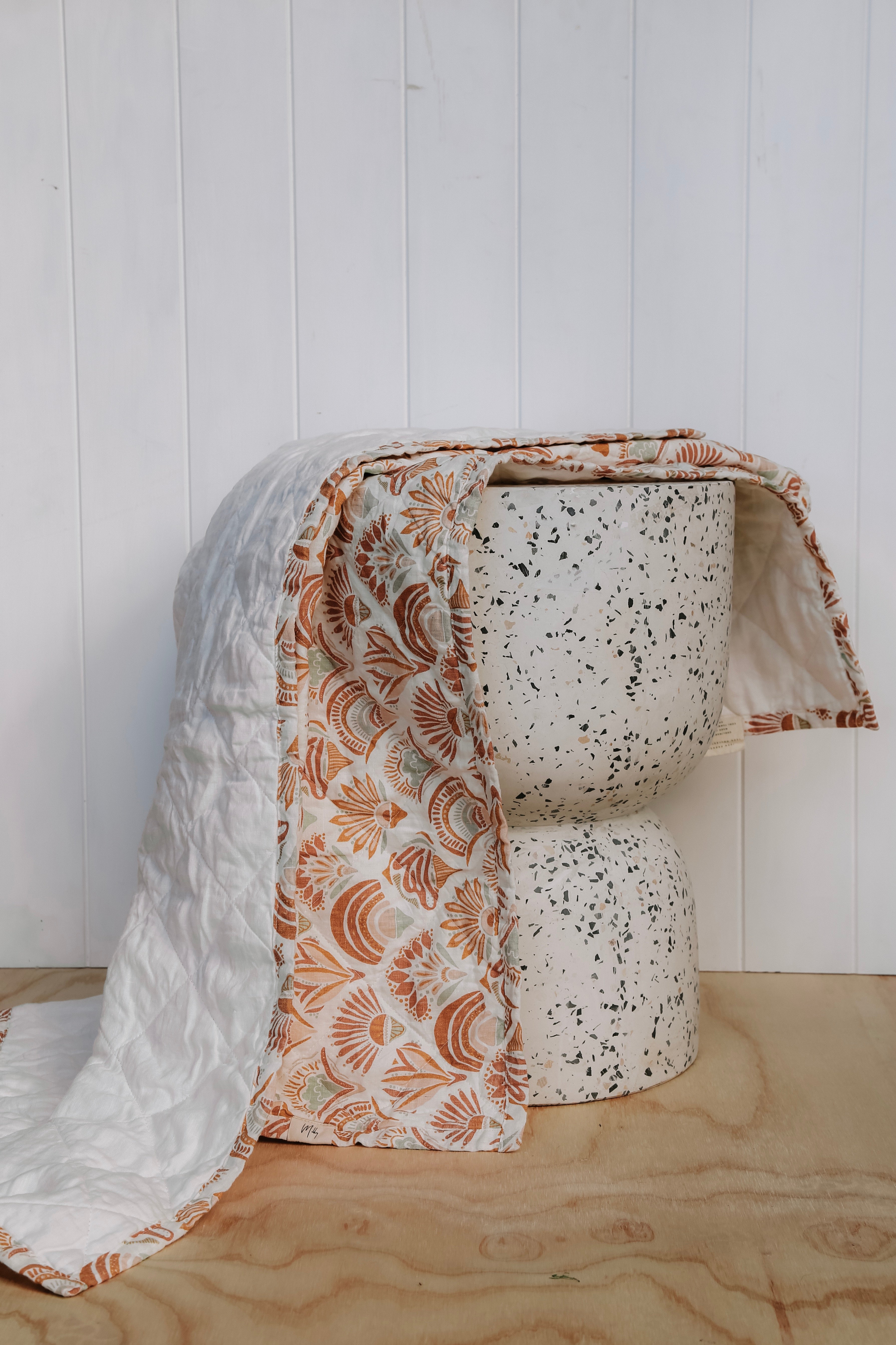 Franki / Antic White - Cot Quilt